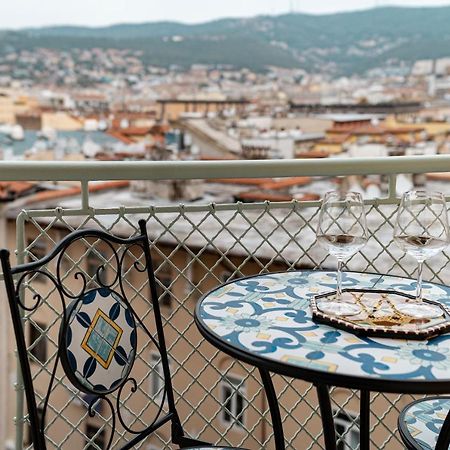 San Giusto Elegante Bilocale Con Balcone E Vista Lejlighed Trieste Eksteriør billede